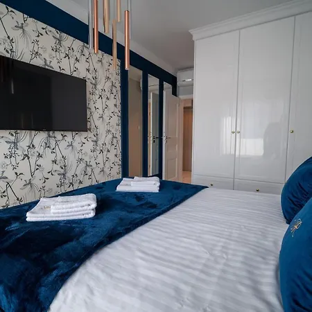 Apartament Rosa De Lux Hotell *